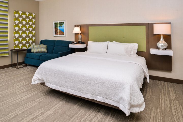 Hampton Inn Omaha Airport