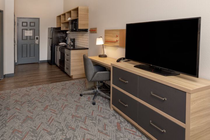 Room 44 of 82