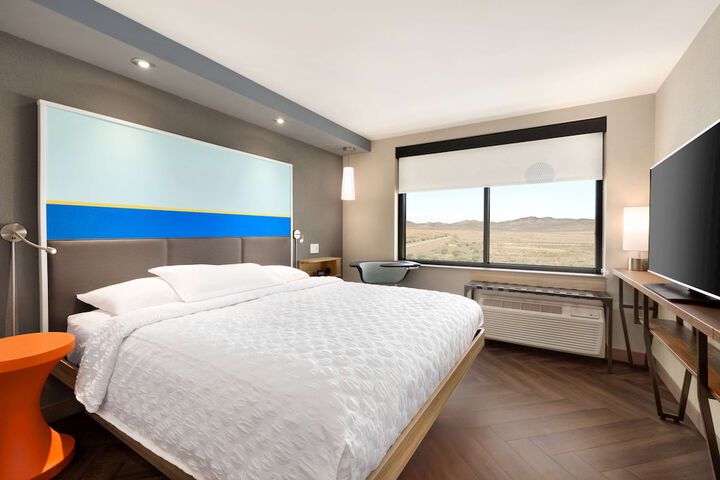 Room 21 of 30