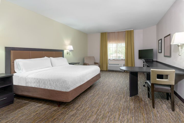Room 30 of 46