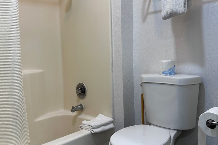 Room 67 of 71