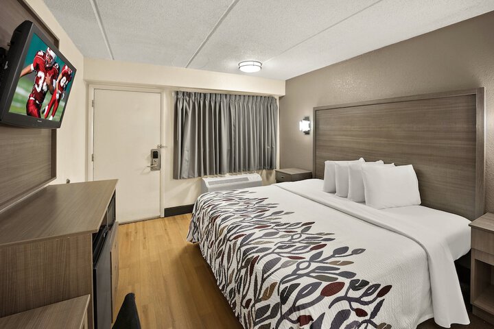 Room 18 of 27