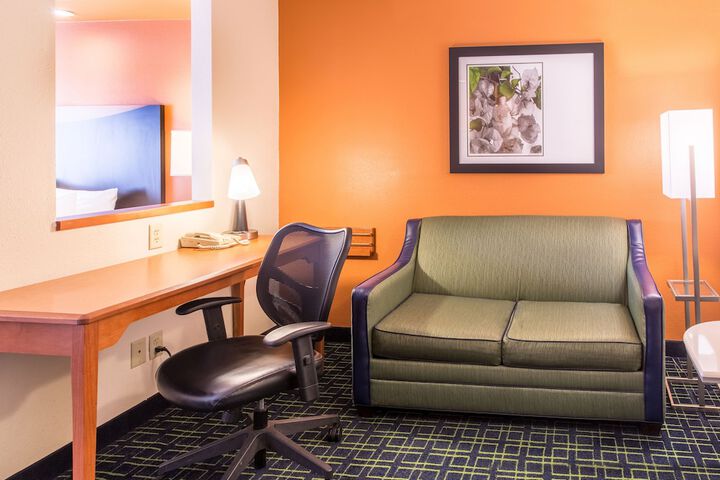 Room 11 of 26