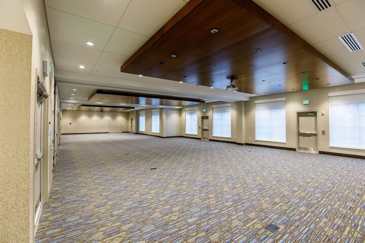 Holiday Inn Express & Suites Sturbridge by IHG