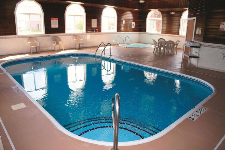 Pool 13 of 49