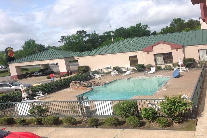 Pool 5 of 33