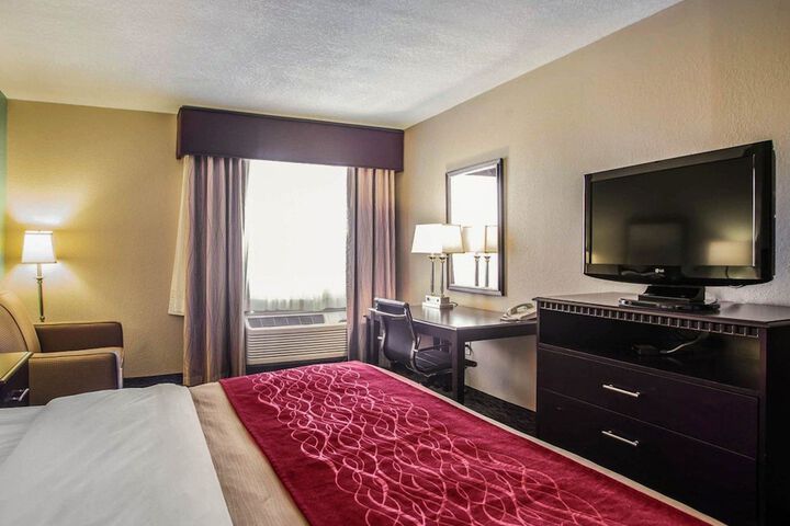 Room 8 of 24