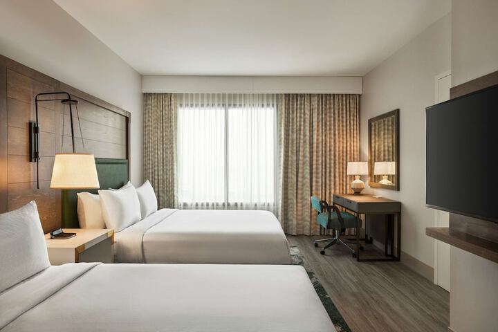 Room 52 of 121