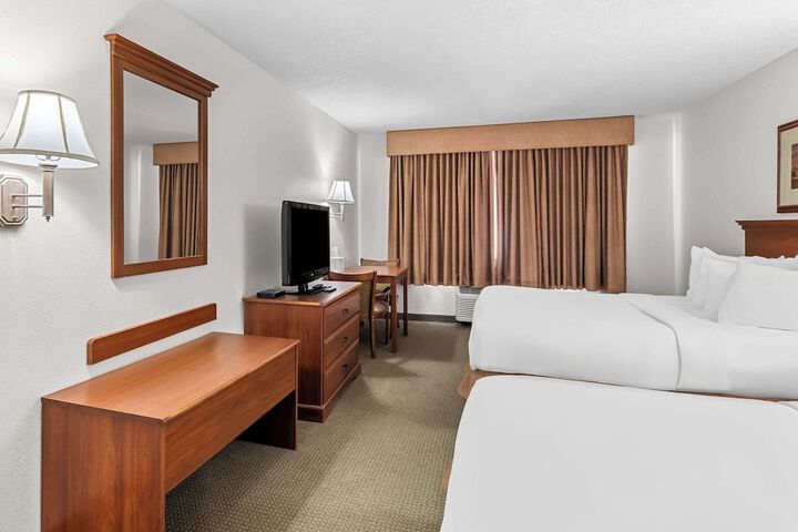 Room 19 of 39