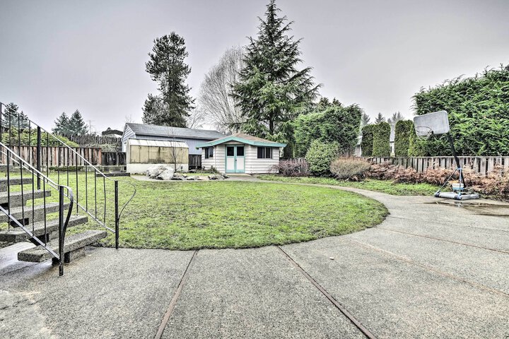 Spacious Kent Home 17 Mi to Dtwn Seattle!