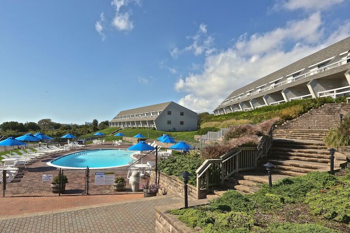 Pool 4 of 29