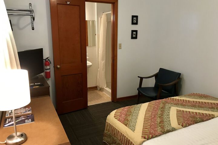 Chalet Motel
