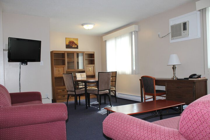 Room 22 of 34