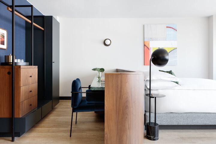 Room 43 of 95