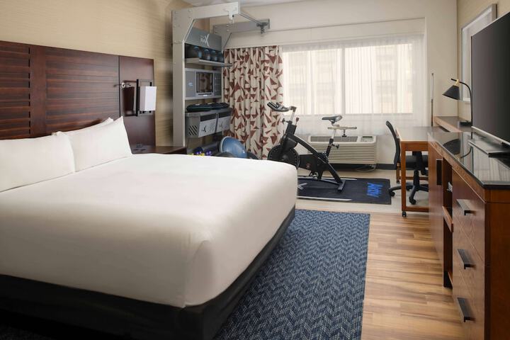 Room 37 of 74