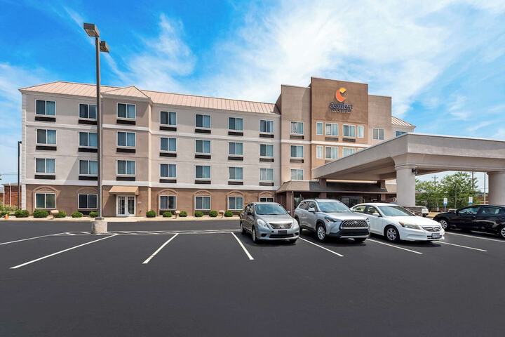 Hotel 2 of 41