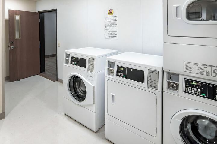 Room 15 of 27