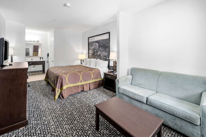 Room 15 of 21