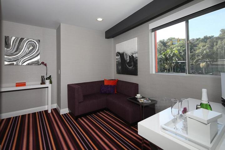 Room 17 of 22