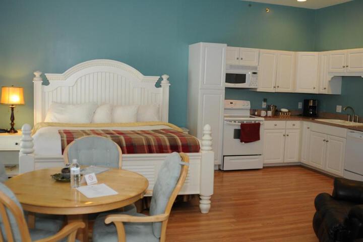 Acorn Hill Lodge and Spa