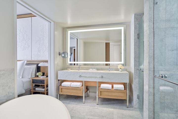 Four Seasons Hotel New Orleans