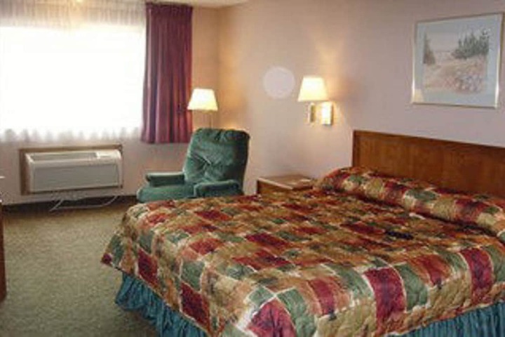 Room 12 of 22