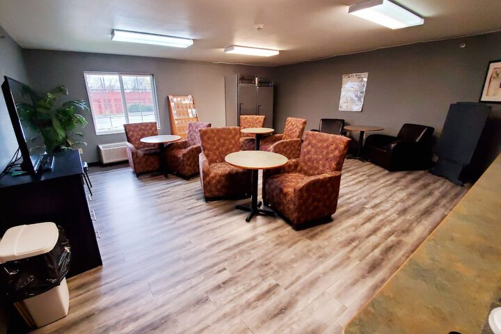 Americas Best Value Inn & Suites Racine