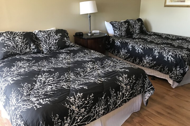Room 93 of 105