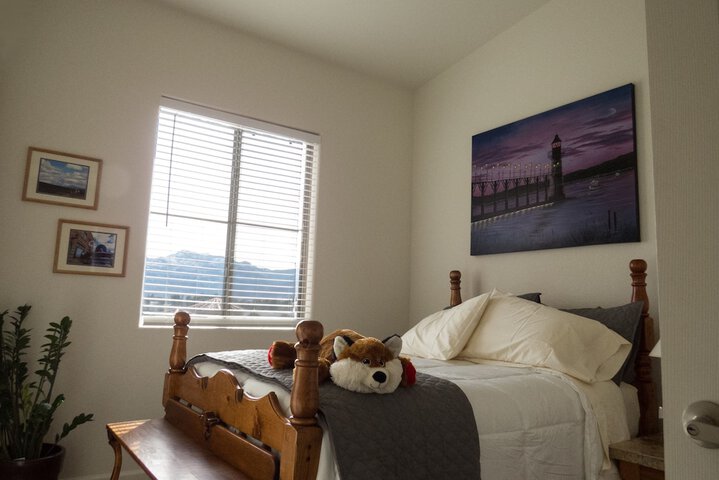 Room 32 of 54