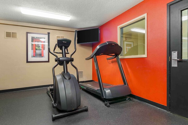 Extended Stay America Select Suites St. Louis Earth City