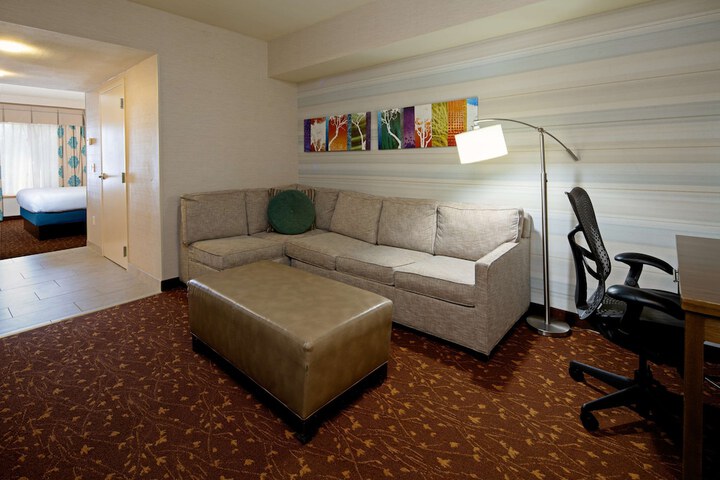 Room 18 of 50