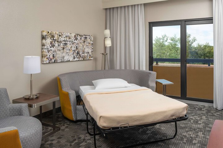 Room 9 of 29