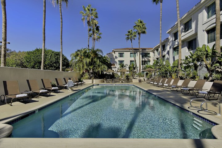 DoubleTree by Hilton San Pedro - Port of Los Angeles