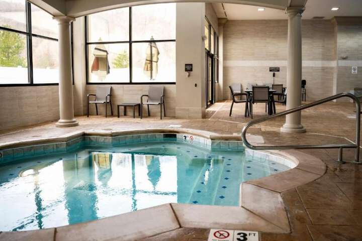 Caesars Southern Indiana Hotel & Casino - a Caesars Rewards Destination