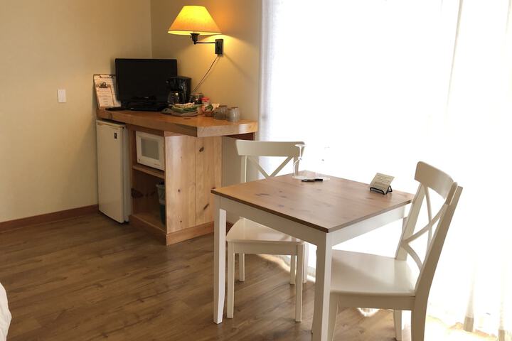 Room 152 of 210