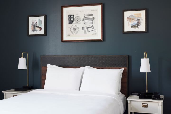 Room 12 of 24