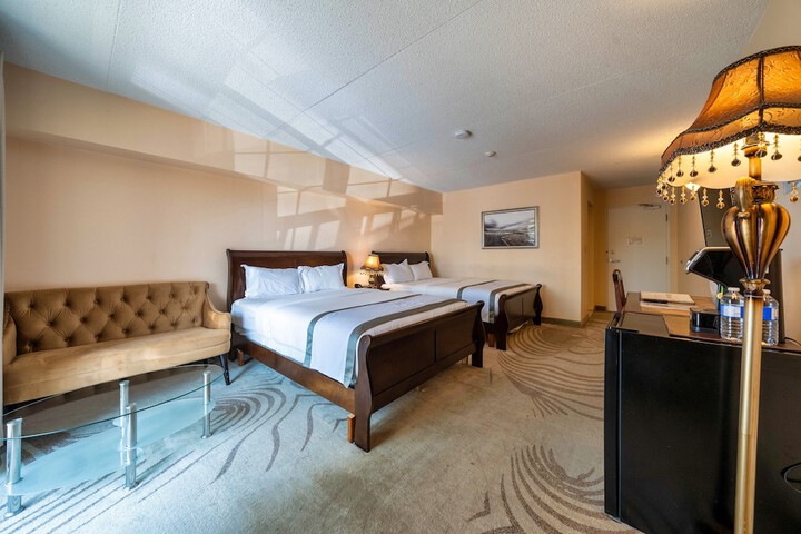 Room 29 of 40