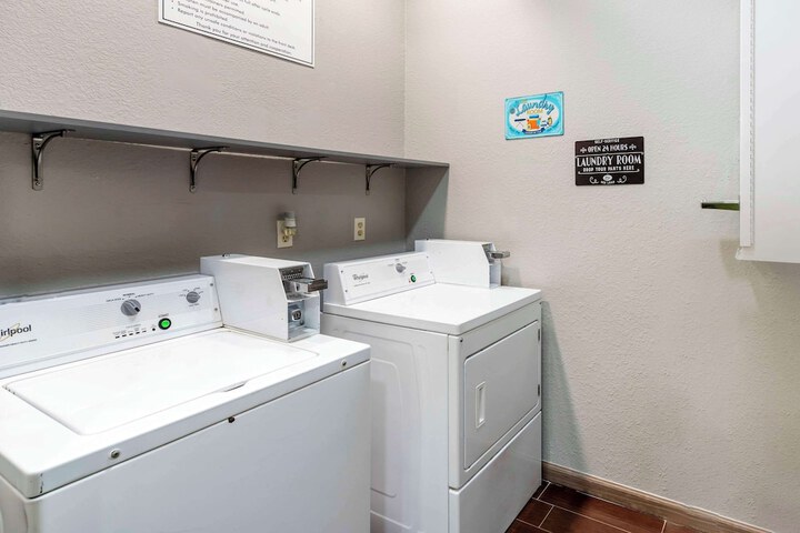 Quality Inn & Suites Delaware South