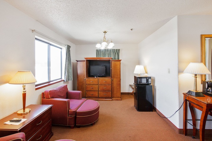Room 23 of 48