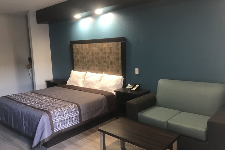 Room 12 of 29