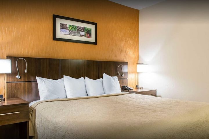 Quality Inn & Suites Middletown - Newport