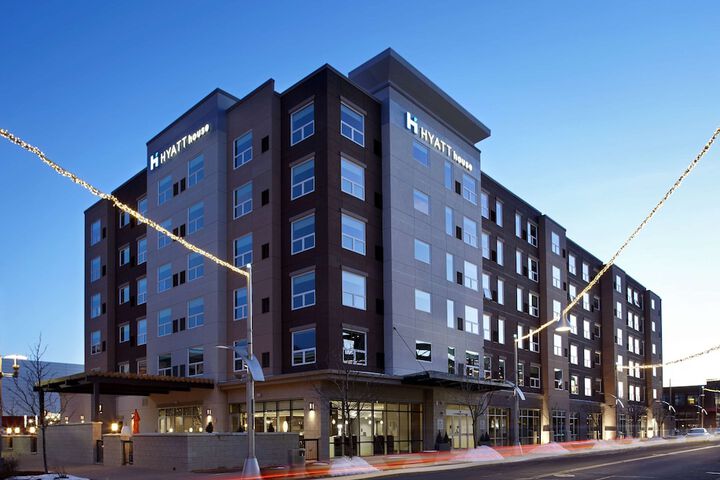 Hotel 5 of 50