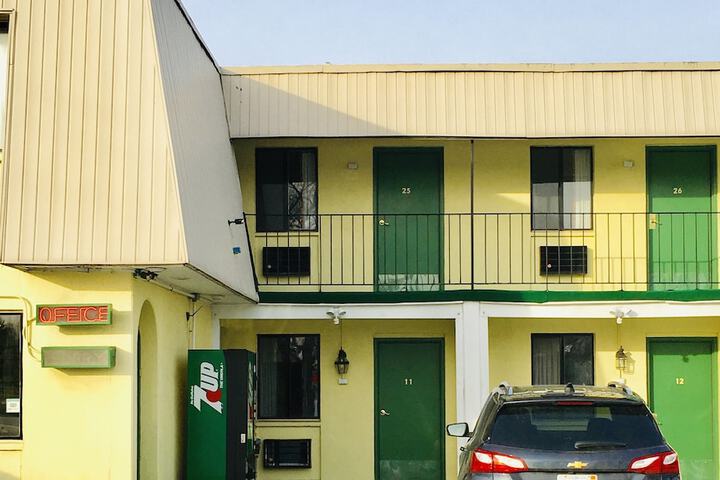 Hotel 2 of 66