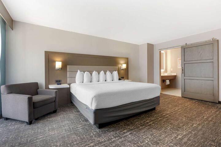 Room 12 of 39