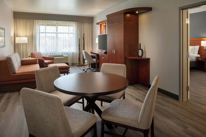 Room 16 of 65