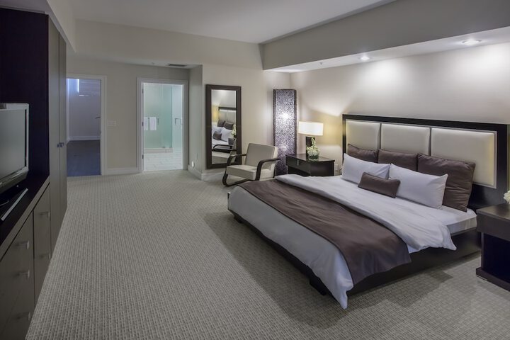 Room 19 of 46