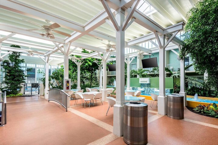 Oasis Hotel & Convention Center an Ascend Collection Hotel