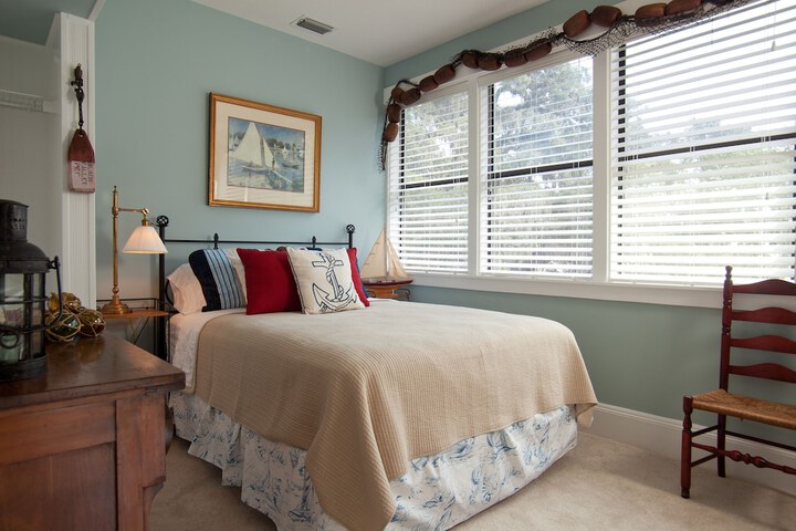 Room 15 of 21