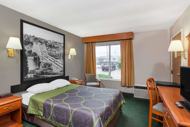 Room 18 of 20