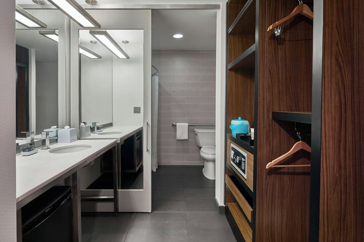 Aloft by Marriott Raleigh